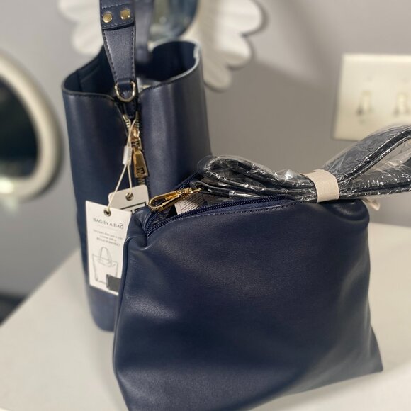 Urban Expressions Miranda Croc Tote - Picture 11 of 16